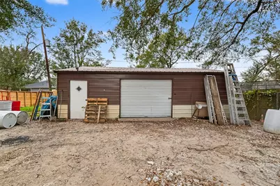5931 Southmund Street, Houston, TX 77033 - Photo 5