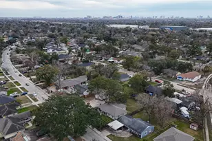 5931 Southmund St, Houston, TX 77033 - Photo 37