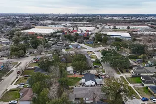 5931 Southmund St, Houston, TX 77033 - Photo 29