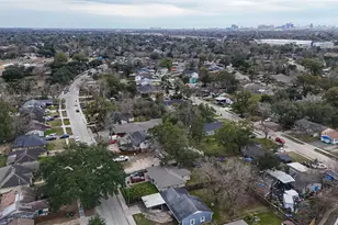 5931 Southmund St, Houston, TX 77033 - Photo 39