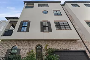 1308 Castle Ct, Houston, TX 77006 - Photo 3