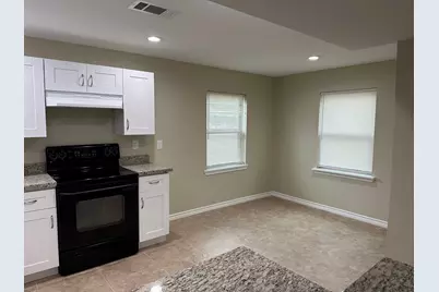 631 Live Oak Street, Jones Creek, TX 77541 - Photo 5