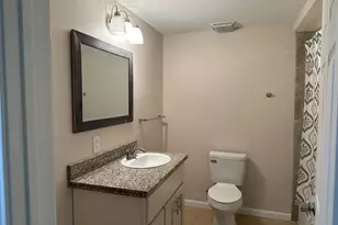 631 Live Oak St, Jones Creek, TX 77541 - Photo 9