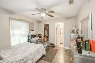 7222 Londres Dr, Houston, TX 77083 - Photo 9