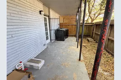 3300 Yorktown Street #4, Houston, TX 77056 - Photo 9