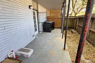 3300 Yorktown St, Houston, TX 77056 - Photo 9