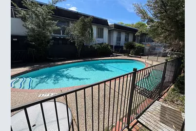 3300 Yorktown Street #4, Houston, TX 77056 - Photo 11