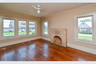 404 W Main Street, Bellville, TX 77418 - Photo 7