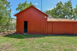 404 W Main St, Bellville, TX 77418 - Photo 23