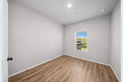 802 N Thompson Street, Conroe, TX 77301 - Photo 11