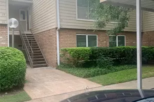 5005 Georgi Ln, Houston, TX 77092 - Photo 3