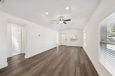 505 Malone Street, Tomball, TX 77375 - Photo 3