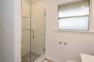 5542 Holly St, Houston, TX 77081 - Photo 25