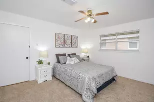 5542 Holly St, Houston, TX 77081 - Photo 21