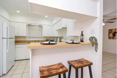 5542 Holly Street #207, Houston, TX 77081 - Photo 19