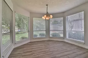 10910 Scenic Dr, Montgomery, TX 77356 - Photo 23