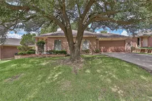 10910 Scenic Dr, Montgomery, TX 77356 - Photo 1