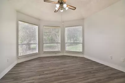10910 Scenic Drive, Montgomery, TX 77356 - Photo 25