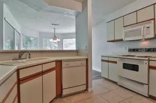 10910 Scenic Dr, Montgomery, TX 77356 - Photo 17