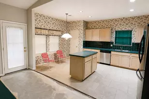 507 Welford Ln, Highlands, TX 77562 - Photo 9