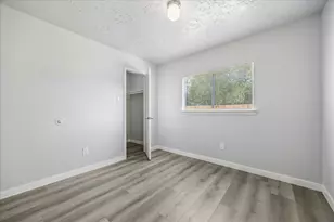 10143 Towne Mist Dr, Sugar Land, TX 77498 - Photo 15