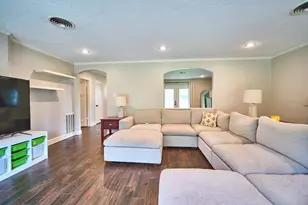5506 Dumfries Dr, Houston, TX 77096 - Photo 11
