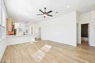 12802 Meadow Wind Wy, Conroe, TX 77302 - Photo 9