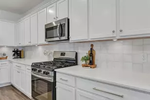 2001 Penwern Aly Ln, League City, TX 77573 - Photo 13