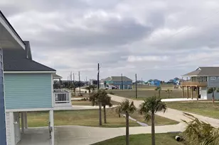 18307 Warrior Rd, Galveston, TX 77554 - Photo 37