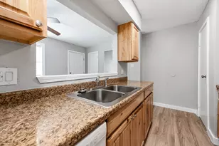 4618 & 4620 W Orange St, Pearland, TX 77581 - Photo 35