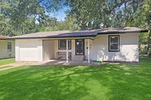 121 Wisteria St, Lake Jackson, TX 77566 - Photo 21