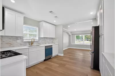 3302 Ann Arbor Drive, Houston, TX 77063 - Photo 11