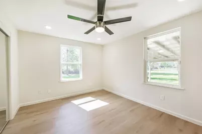 320 S Jamison Street, La Porte, TX 77571 - Photo 15