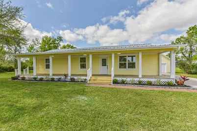 320 S Jamison Street, La Porte, TX 77571 - Photo 1