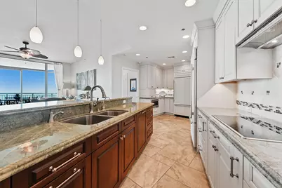 801 E Beach Drive #TW2008, Galveston, TX 77550 - Photo 9