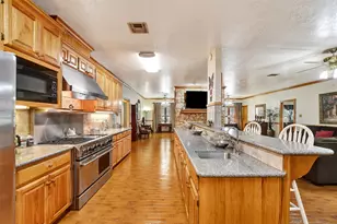 9310 S Business 6, Navasota, TX 77868 - Photo 11