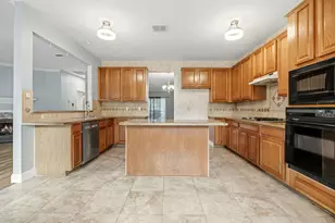 1326 Shrub Oak Dr, League City, TX 77573 - Photo 11