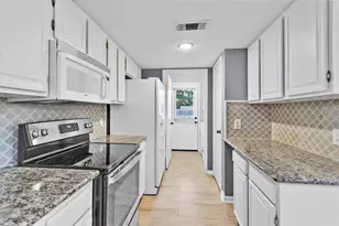 15 April Village, Conroe, TX 77356 - Photo 9