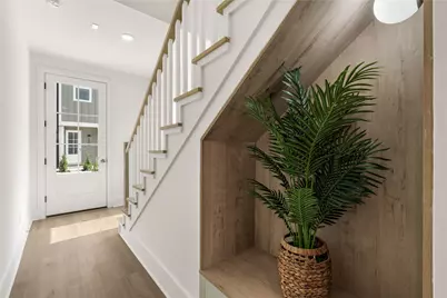 606 Skyland Terrace Way, Houston, TX 77009 - Photo 9