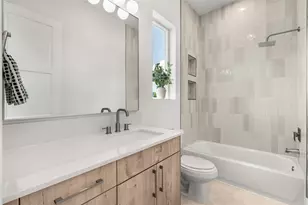 606 Skyland Terrace Way, Houston, TX 77009 - Photo 35