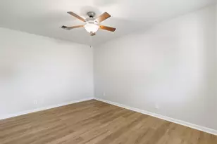 3925 Heatherglen St, Bay City, TX 77414 - Photo 7