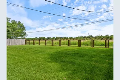 3925 Heatherglen Street, Bay City, TX 77414 - Photo 3