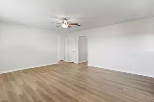 3925 Heatherglen St, Bay City, TX 77414 - Photo 11