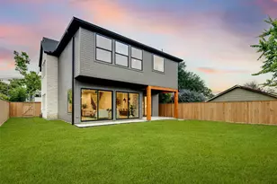 902 E 25th St, Houston, TX 77009 - Photo 45