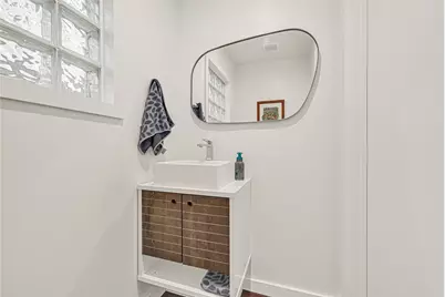 939 Colorado Street #8, Houston, TX 77007 - Photo 13