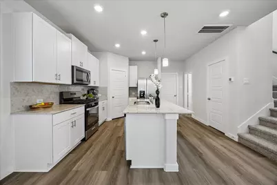 8409 Arden Valley Lane, Houston, TX 77063 - Photo 9