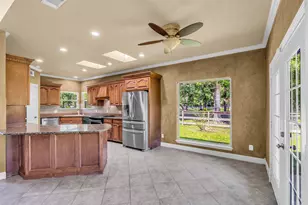29015 Commons Oaks Dr, Huffman, TX 77336 - Photo 17