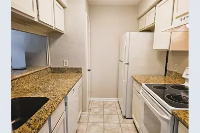 6111 Beverly Hill Street #38, Houston, TX 77057 - Photo 7