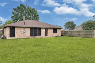 830 S 6th St, La Porte, TX 77571 - Photo 41