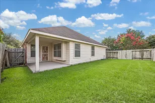 11922 Green Colling Park Dr, Houston, TX 77047 - Photo 5